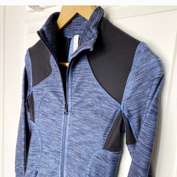 LULULEMON Forme Jacket Denim Style Blue - Picture 6 of 7